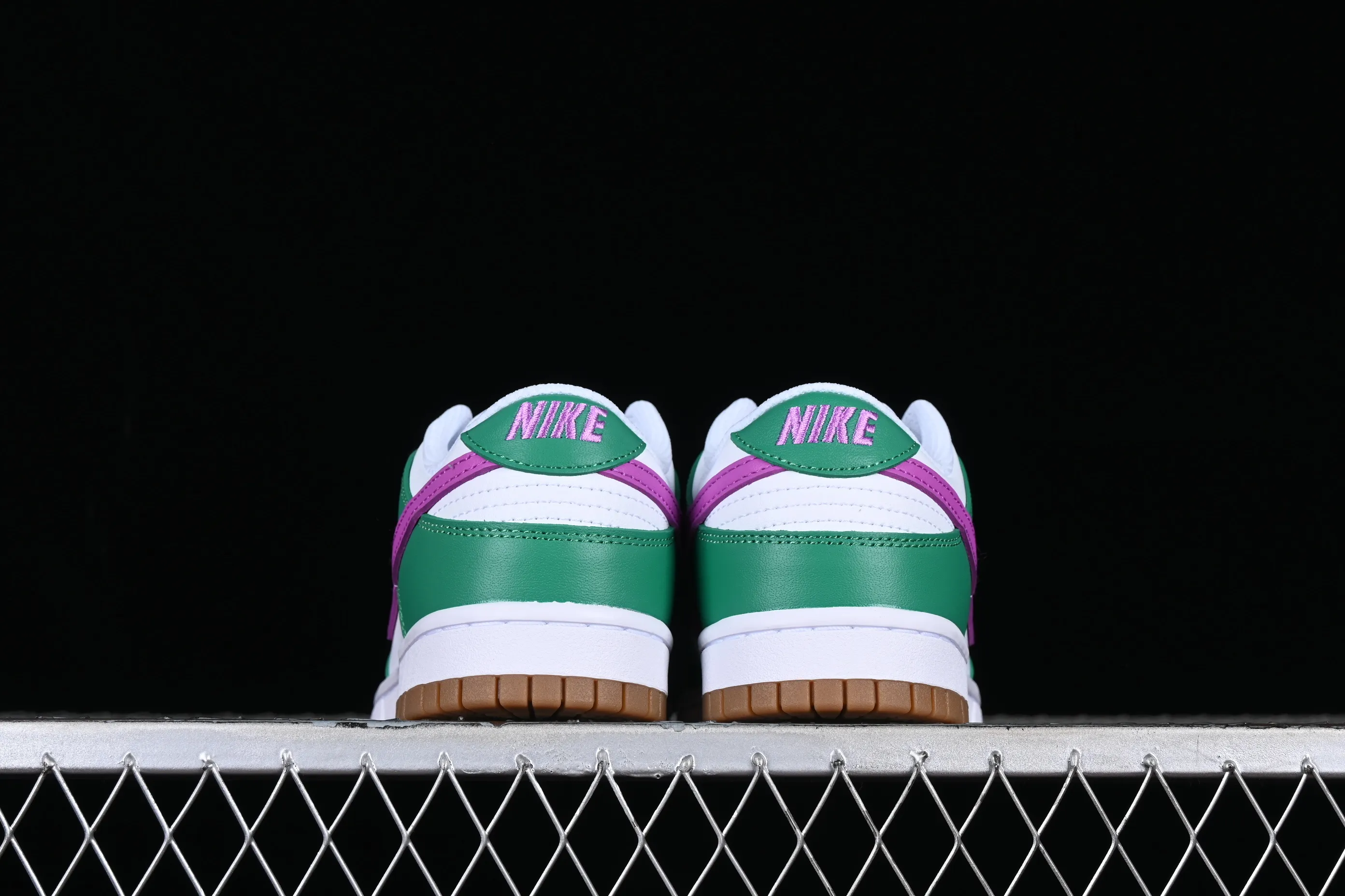 All Categories Nk SB Dunk Series Nk SB Dunk Low Low-top sneakers Nk Dunk Low "Stadium Green and White" Spring Sunshine SB low-top sports and leisure sneakers FD9922-151